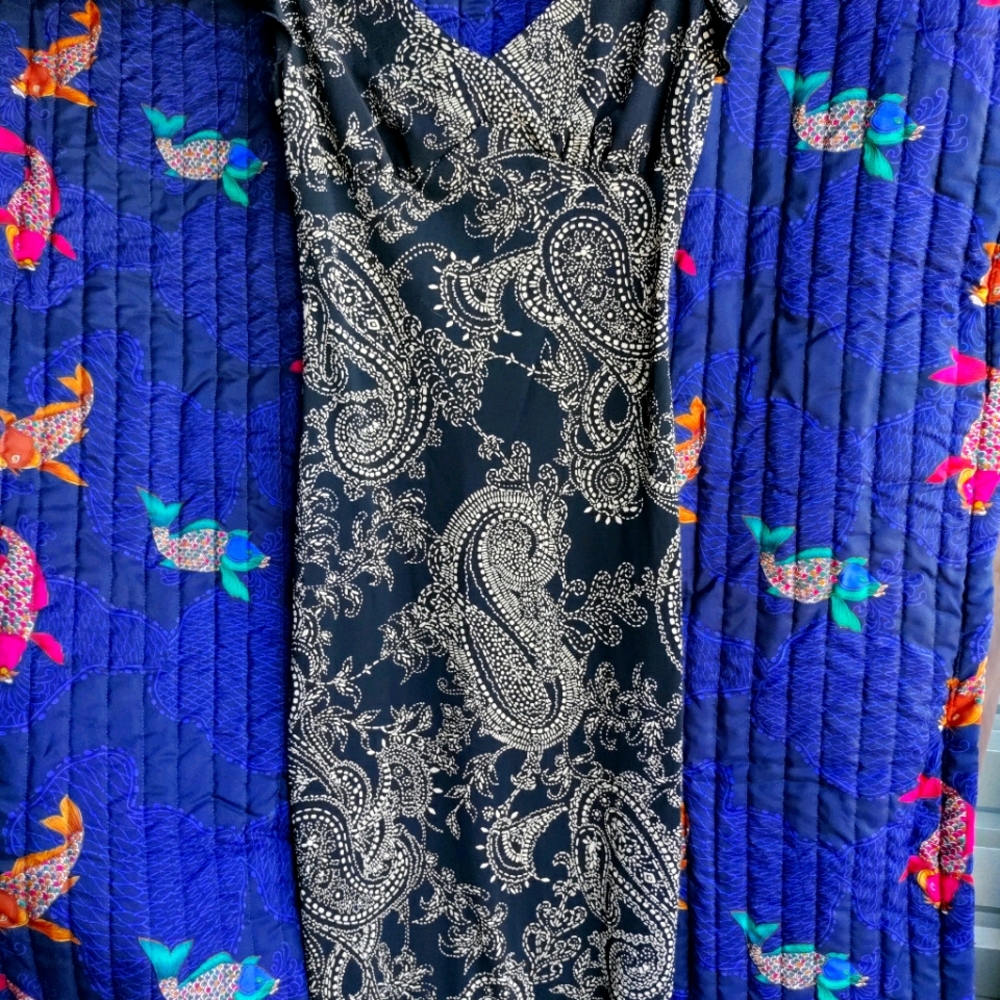 Dress - Picture 6 of 6
